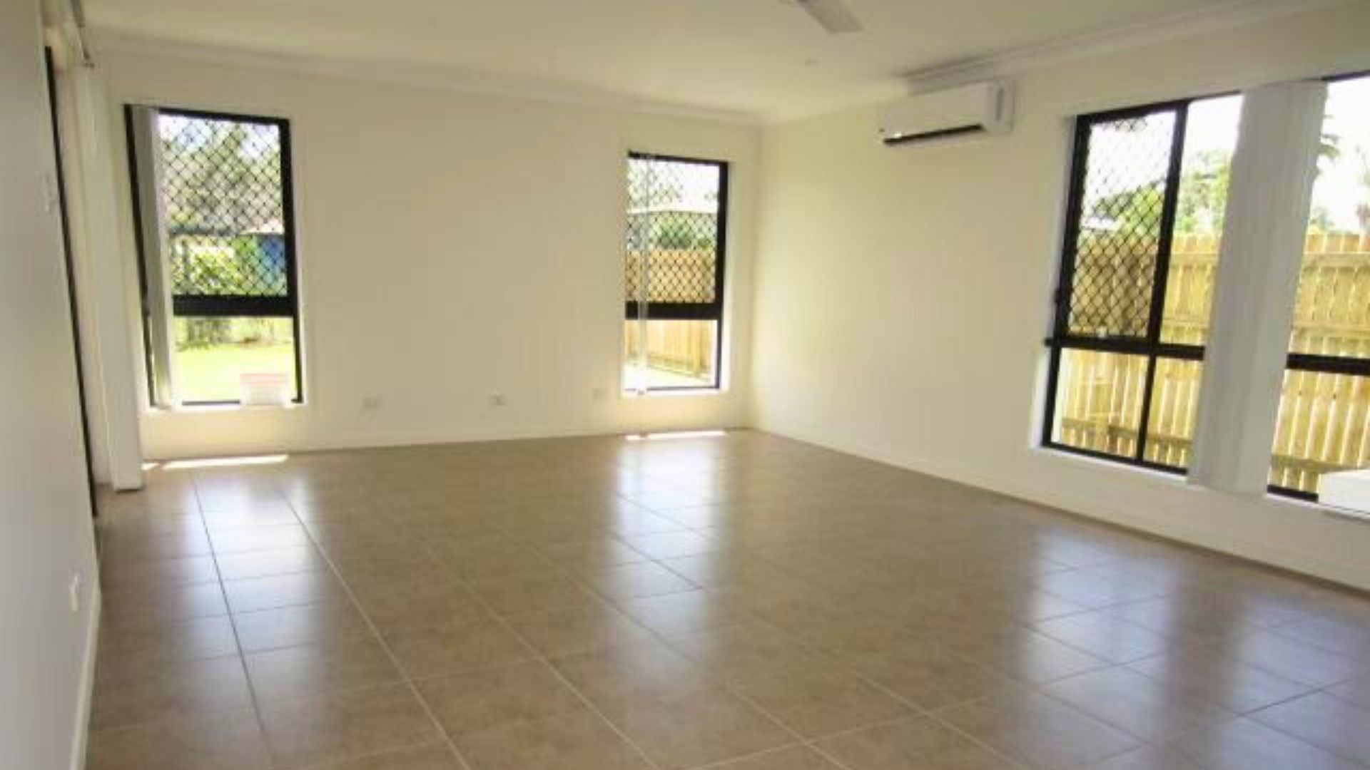 26 HOLLANDERS CR, KELSO QLD 4815, 0 침실, 0 욕실, House