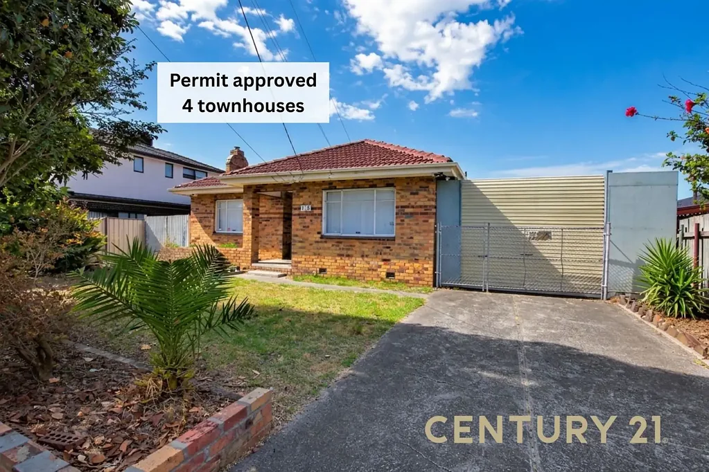 Noble Park 3ห้องนอน Prime 941m² Block – Planning Permit for 4 Potential Townhouses!