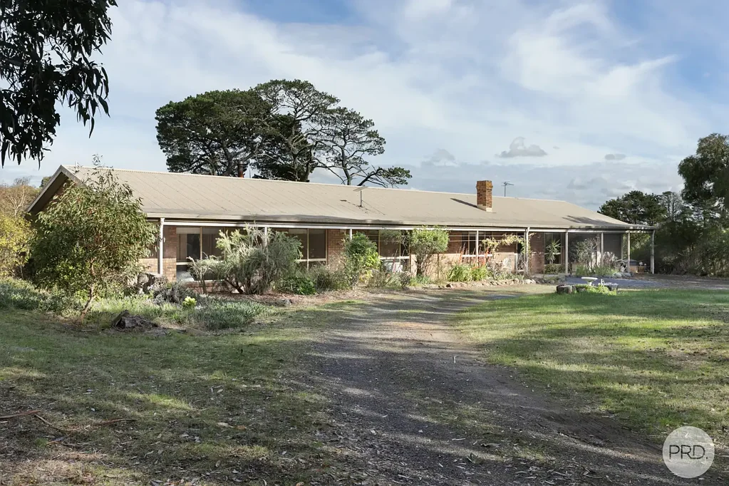Magpie 4房  Hidden Lifestyle Gem on 5 Acres in Quiet Court Location