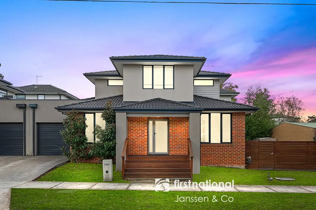 Box Hill South 4部屋 Modern Town Home in Prime Location: Walk To PLC & Deakin