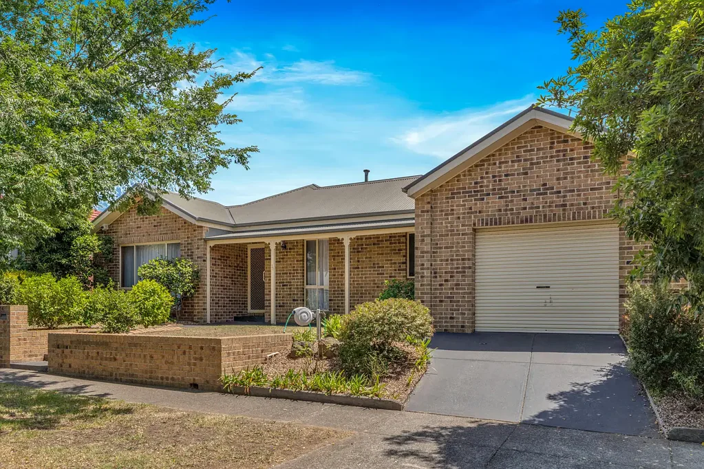 24 Thornton Avenue, Sunbury, VIC 3429