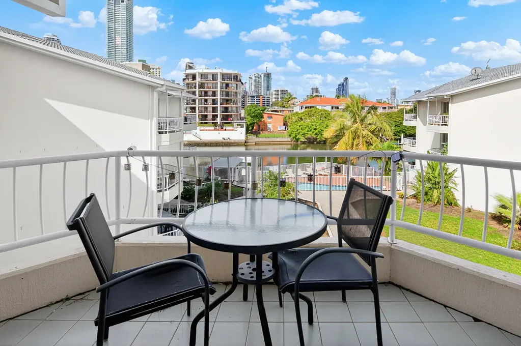 Surfers Paradise 2Habitaciones Relaxed Riverside Living in a Peaceful Surfers Paradise Setting