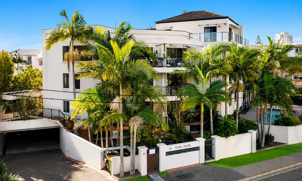 Two Bedroom Unit with Secure Parking on Chevron Island