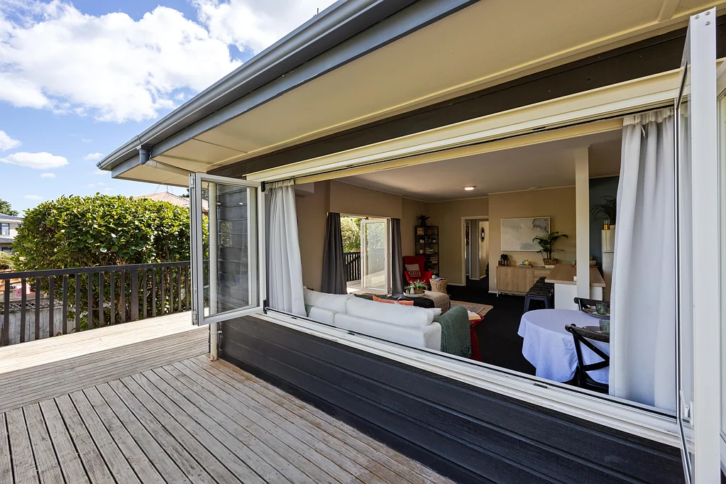 Hamilton Lake 3Zimmer Indoor-Outdoor Flow Perfected