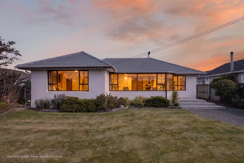 New Brighton 3 Bedroom Unlock the Potential at the Beach!