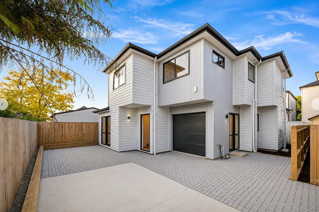 Weymouth 5房  Massive, Modern Family Home