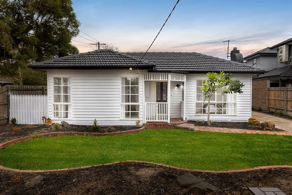 2 Gordon Avenue, Oakleigh East, VIC 3166