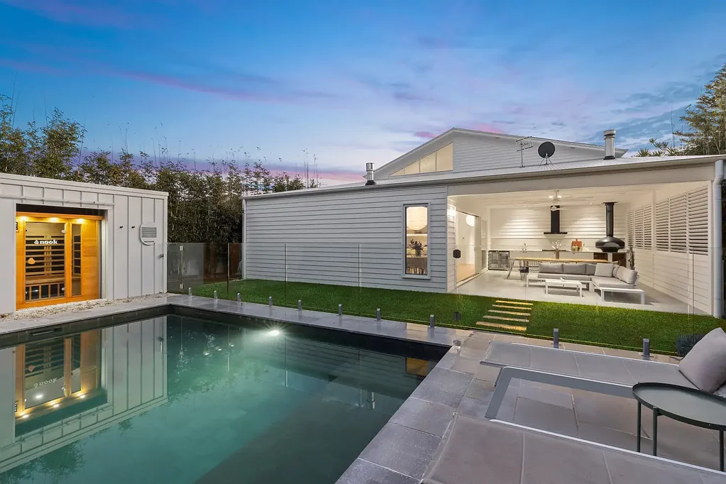 4 Renown Street, Wamberal, NSW 2260
