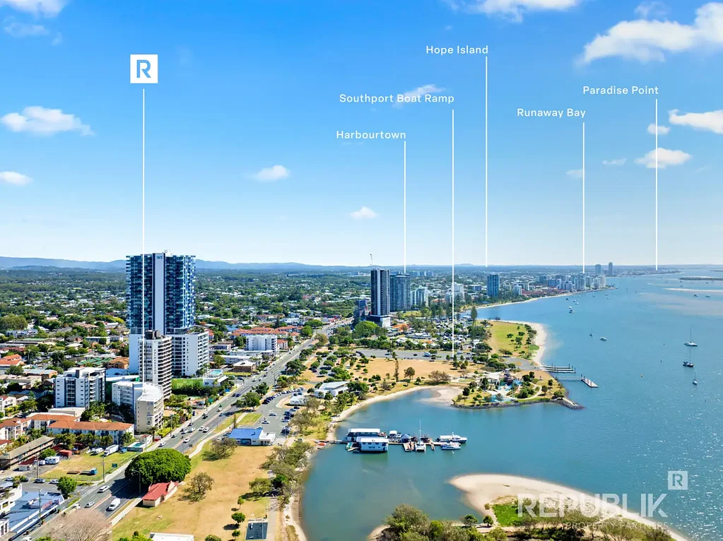 Southport 2غرفة نوم Lifestyle, Location & Flexibility on the Broadwater. Vacant possession!