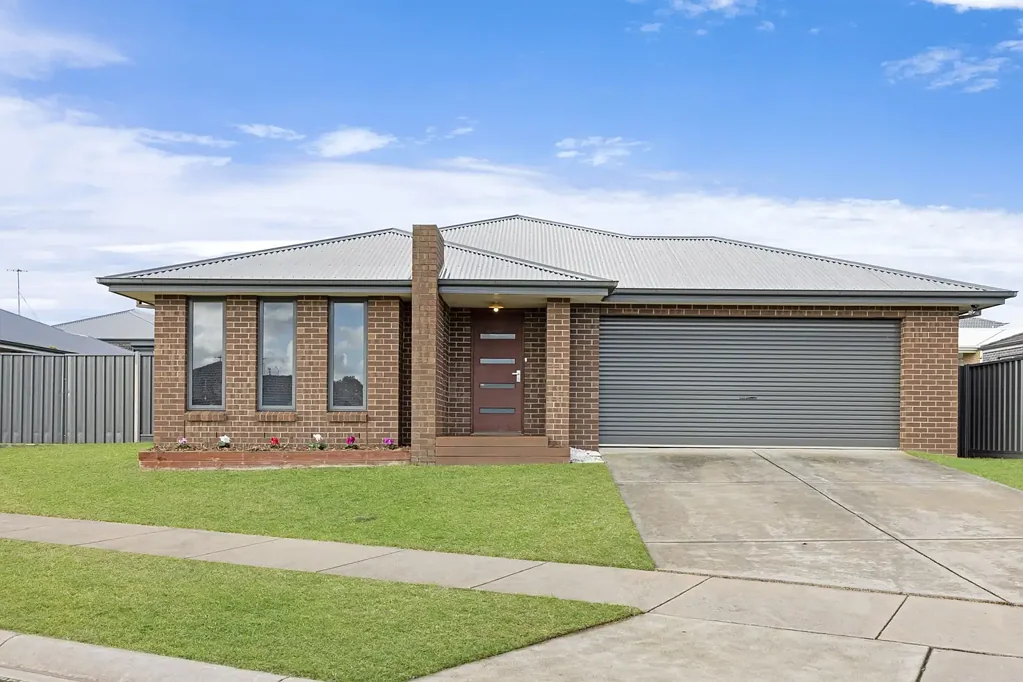Warrnambool 4कमरा Room For The Family