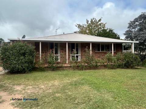Braidwood 4 Bedroom 320 metres to the Bakery!