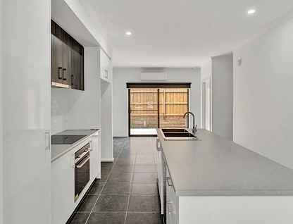 24 Lady Circuit, Thornhill Park, North West Melbourne, 3 ห้องนอน, 2 ห้องน้ำ, House
