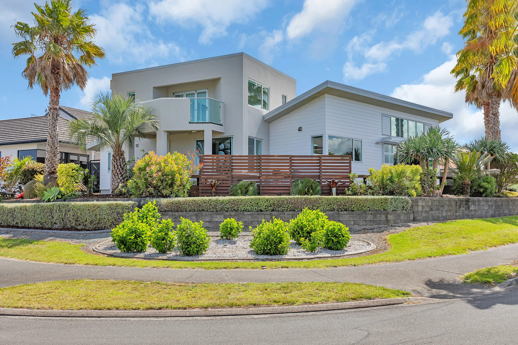One Tree Point 3 Bedroom Elevated coastal living