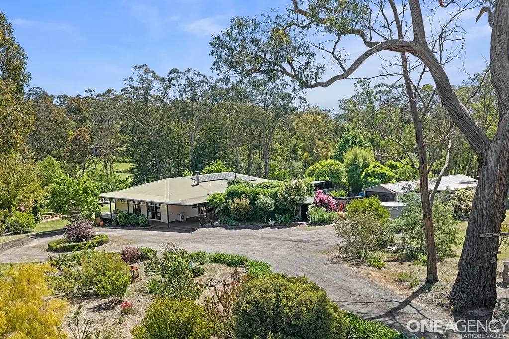 Traralgon South 4Kwarto Spacious Rural Home with Great Features