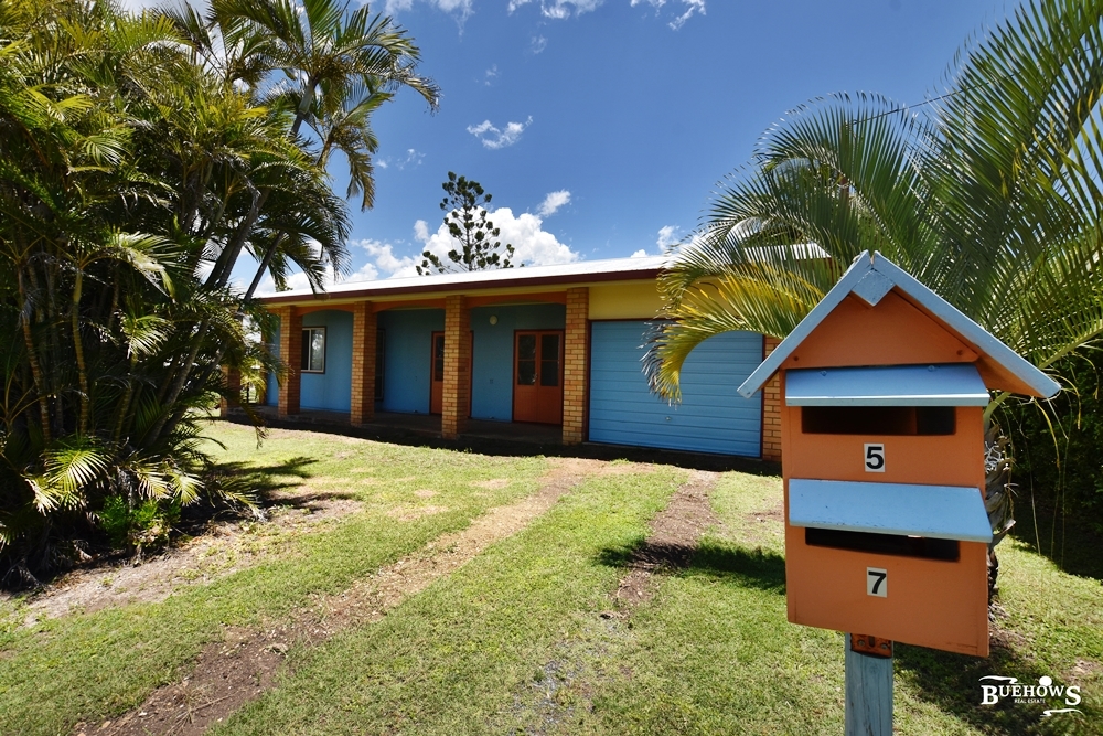 7 PELICAN ST, EMU PARK QLD 4710, 0 habitaciones, 0 baños, House