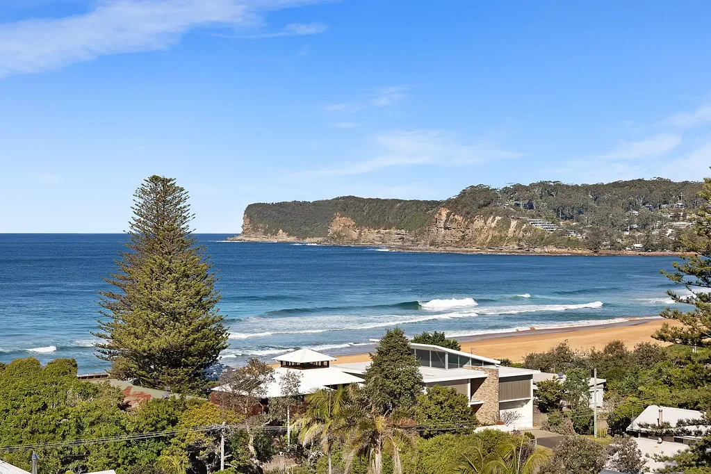 65 North Avoca Parade, North Avoca, NSW 2260