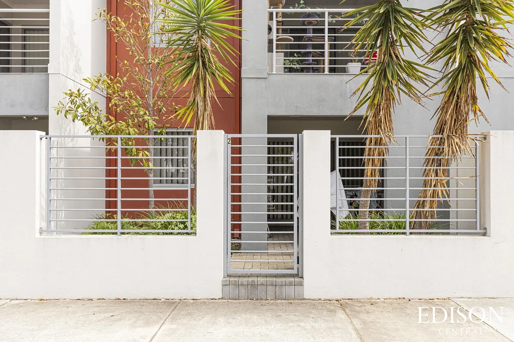 2/14 John Street, Bentley, WA 6102