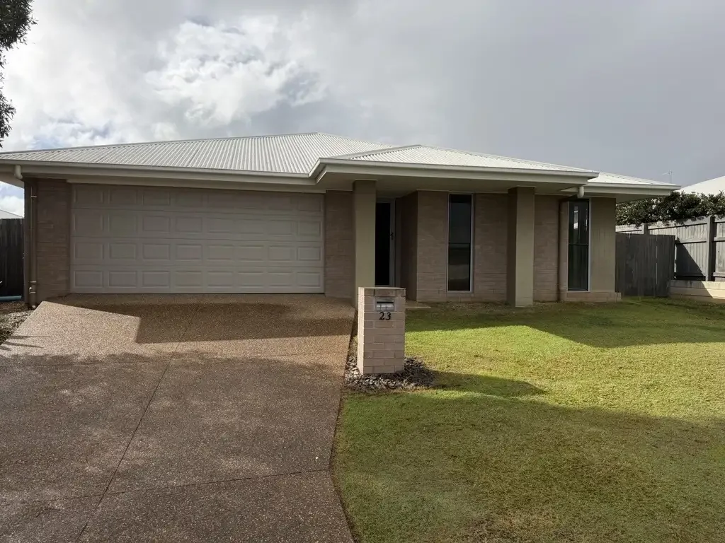 Spacious Family Living in Augustus Estate – Close to Parks & Everything You Need!