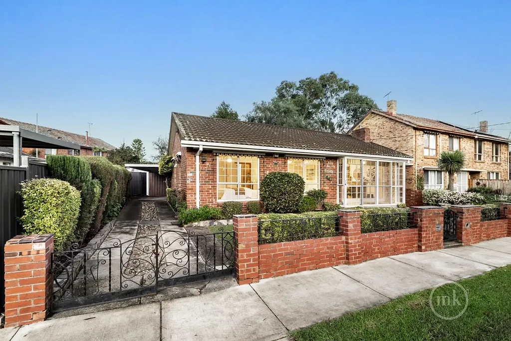 Heidelberg West 3침실 An Affordable Opportunity in a Rapidly Evolving Pocket