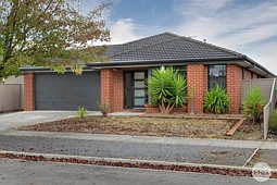 18 Carbine Drive, Alfredton
