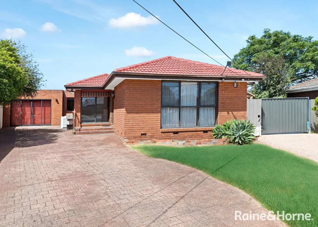 12 Clarice Close, St Albans, VIC 3021