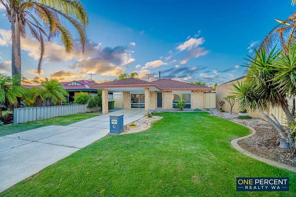13 Mauritius Ct, Waikiki, WA 6169