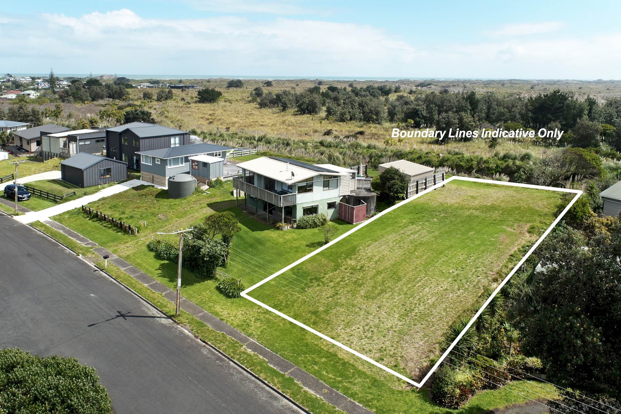 14 Ashwell Drive, Port Waikato, photo 2