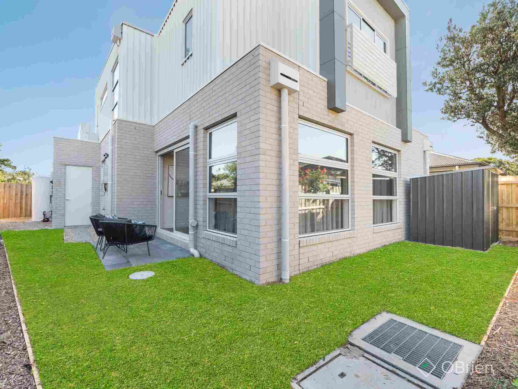 UNIT 2 3 LUXTON TCE, SEAFORD VIC 3198, 0 Schlafzimmer, 0 Badezimmer, Townhouse