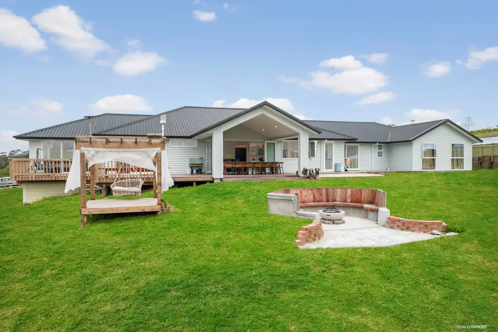 Stillwater 6ห้องนอน Luxurious Farm Living with Modern Elegance