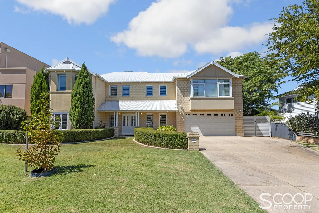 Bicton 4 Bedroom TIMELESS HAMPTONS STYLE LUXURY