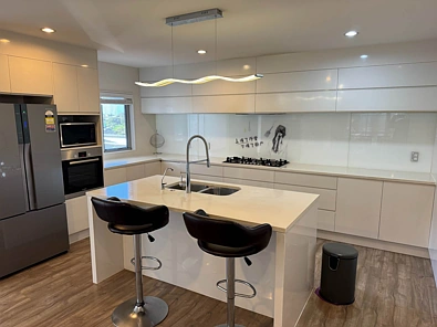 Unbeatable Lifestyle Location - Browns Bay