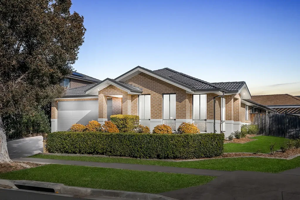 9 Carter Street, Oran Park, NSW 2570