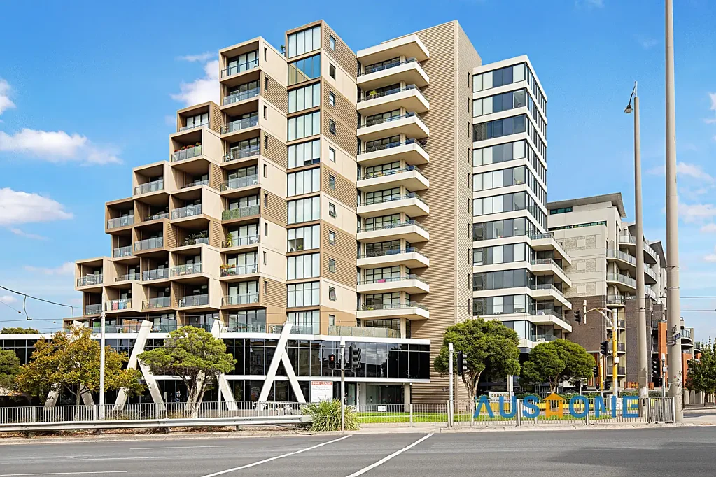 Modern Furnished 1-bedroom Urban Living in St Kilda