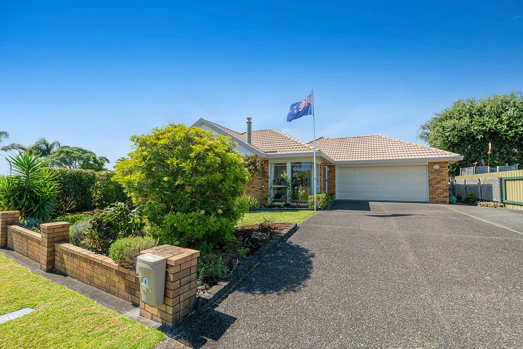 4 Lakeside Drive, Orewa, Rodney, Auckland