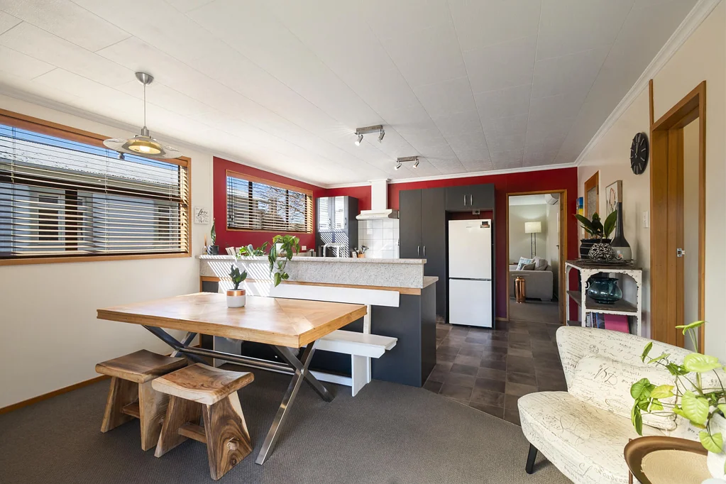Feilding 3Zimmer A Motivated Opportunity