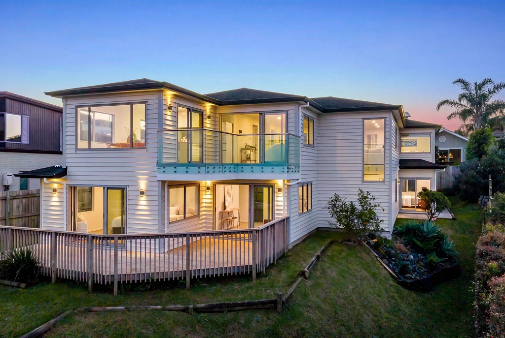 Tindalls Beach 5 Bedroom Exceptional Home, Exceptional Views
