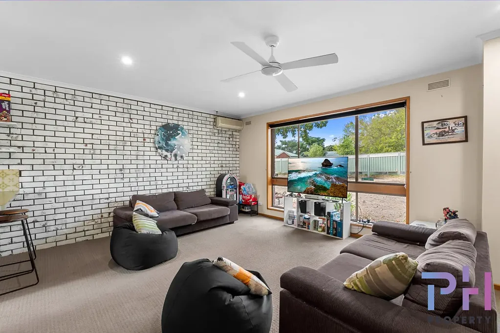 White Hills 2Moenga A Hidden Gem in White Hills with Generous Backyard