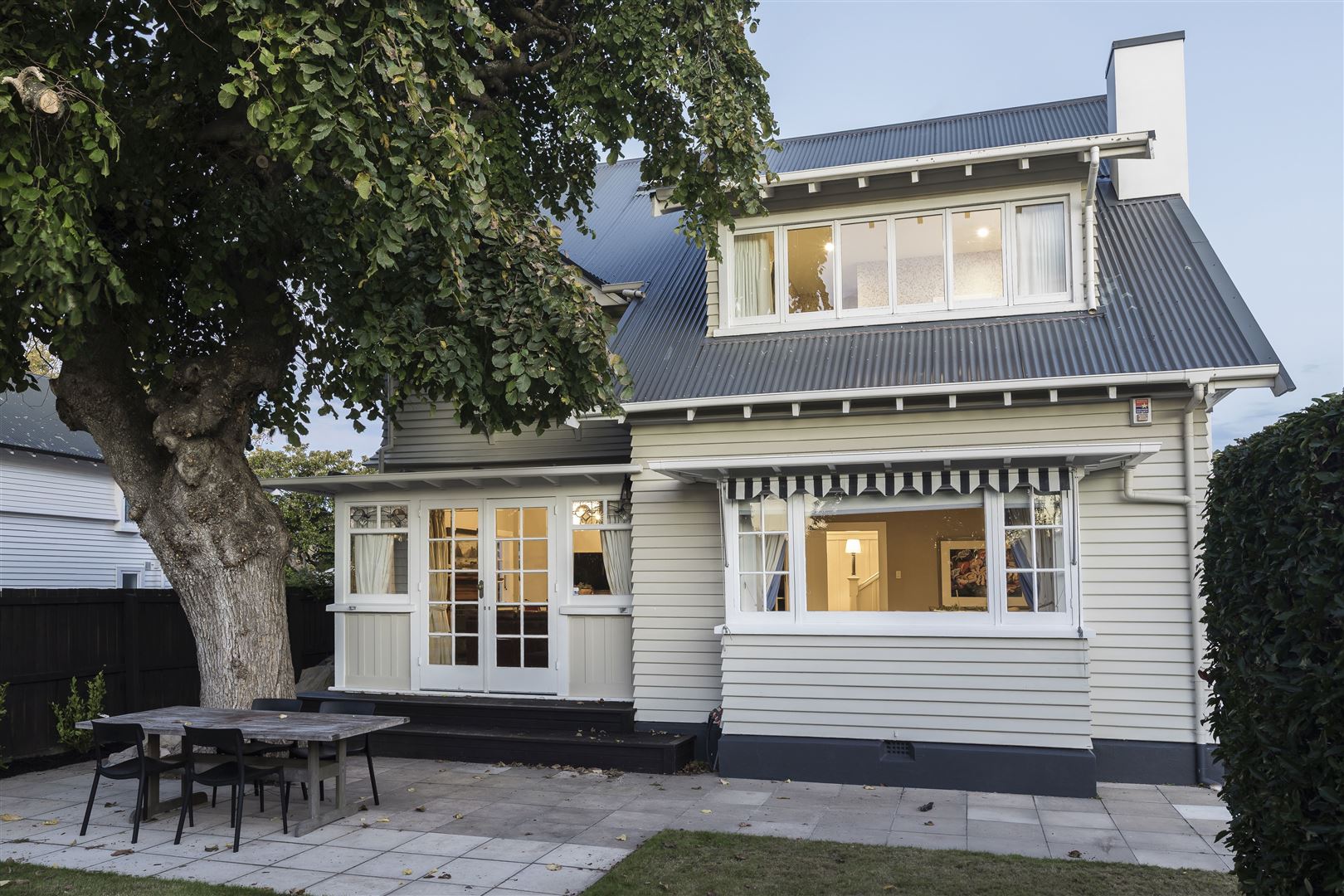 97 Saint Andrews Square, Strowan, Christchurch, 5 phòng ngủ, 0 phòng tắm