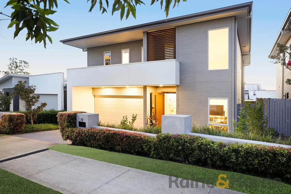 32 Longview Road, Gledswood Hills, NSW 2557