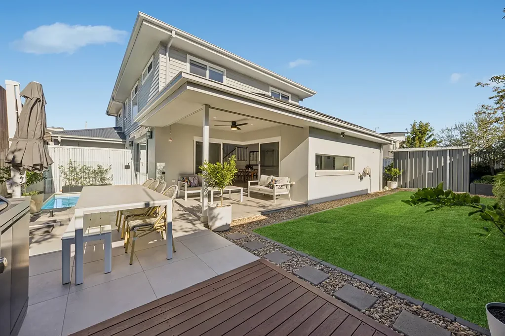 Throsby 5房  Resort-Style Living Siding the Reserve