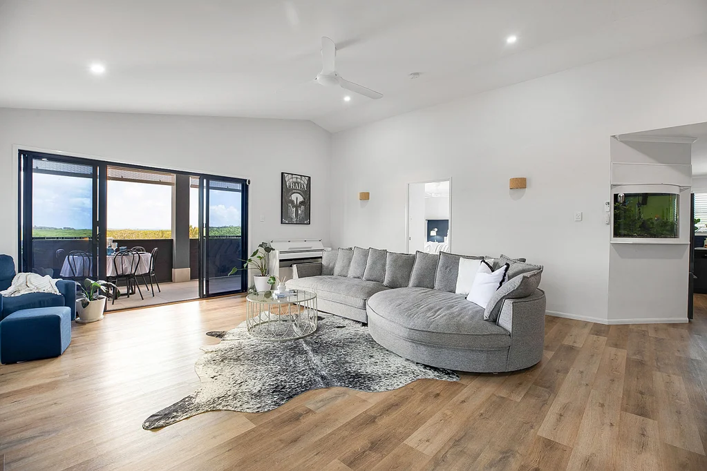 17 Woodlands Drive, Eimeo, QLD 4740