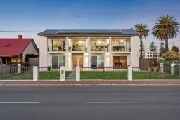 25 Adelphi Terrace, Glenelg North