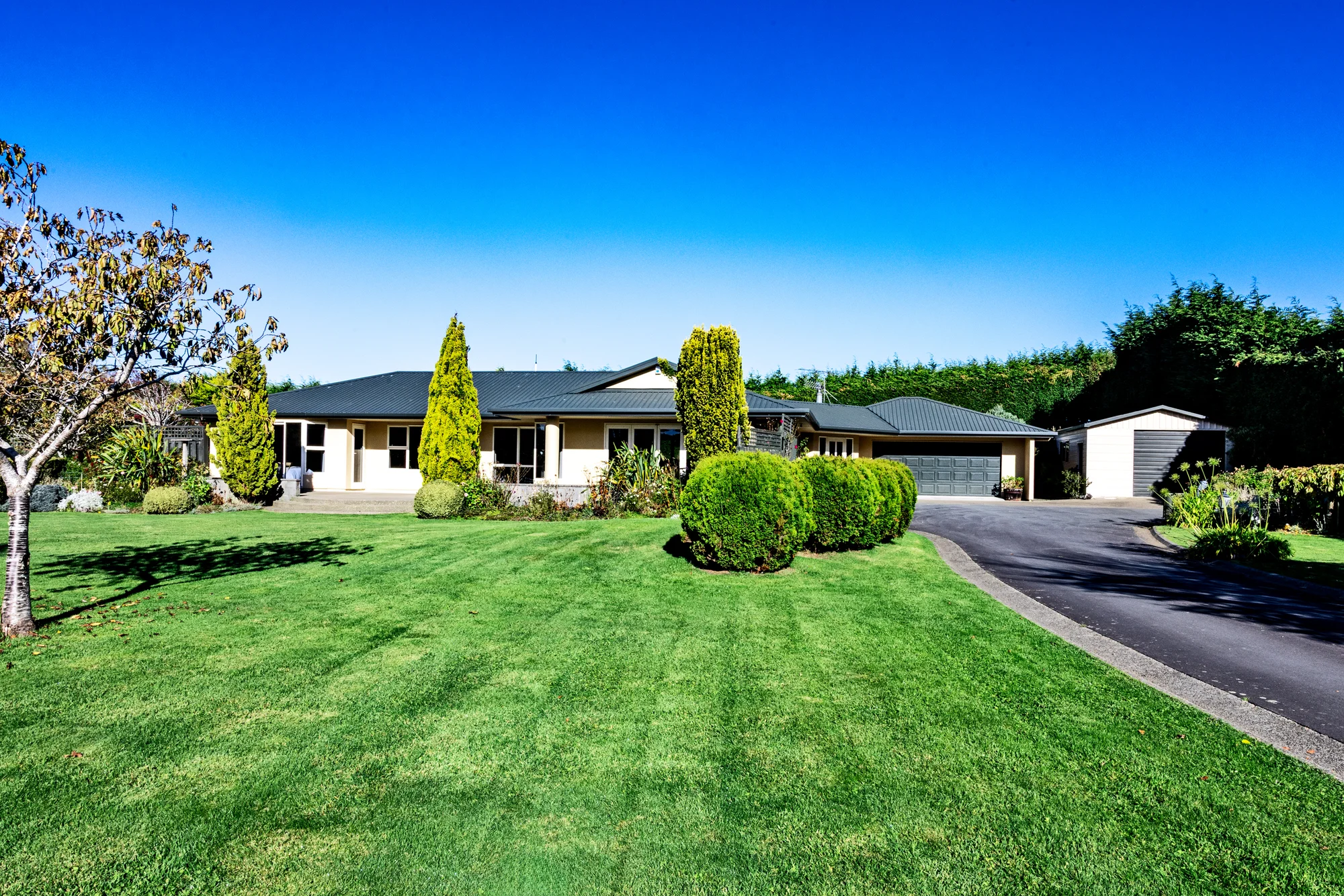 Otatara 4બેડરૂમ Family home - Private garden