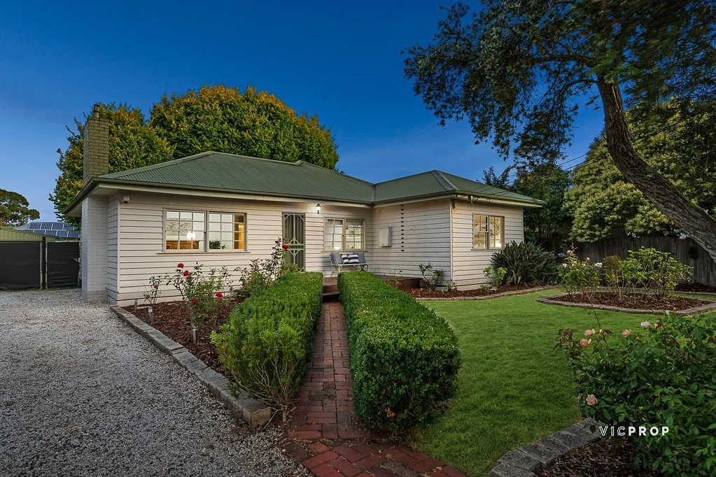 20 Rose Avenue, Boronia, VIC 3155