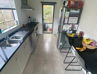 4/46 Park Estate Road, Opaheke, Papakura, Auckland, 2房, 1浴, 整租独立别墅