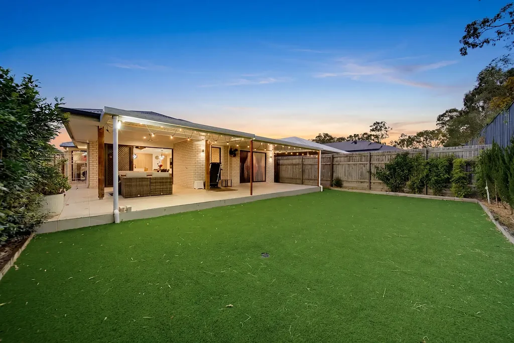 Pallara 4Kwarto Modern Family Living with Council-Approved Extended Patio