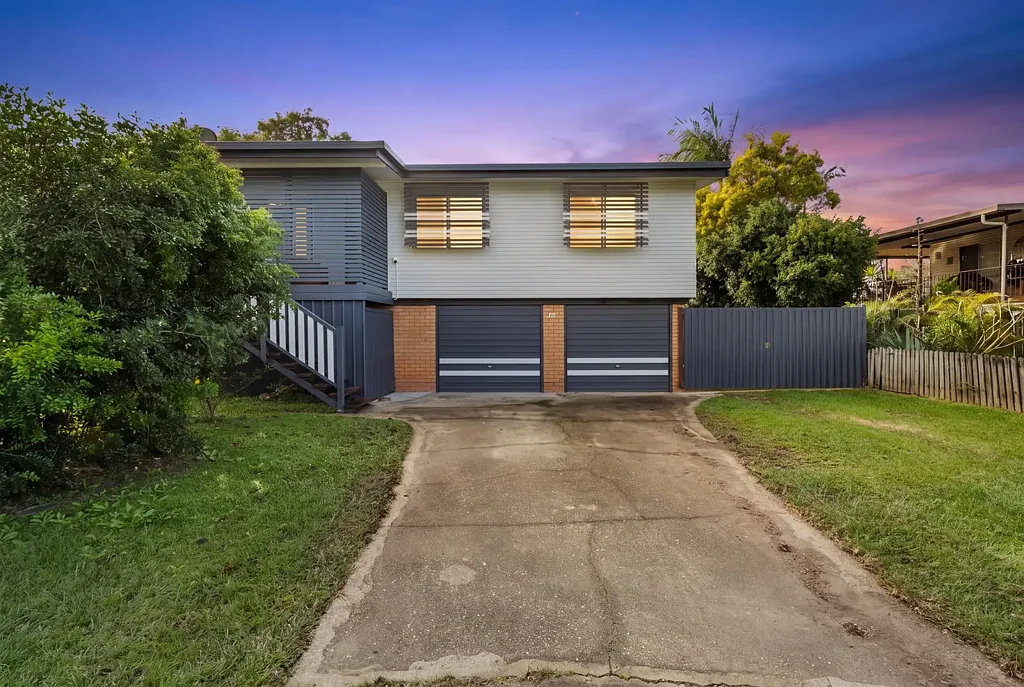 Bray Park 3房 629m²宽绰地块 三卧室住宅 三车位车库 大型工作室 储藏区充足 靠近学校 交通便利 Spacious Family Home with Triple Garage and Huge Workshop