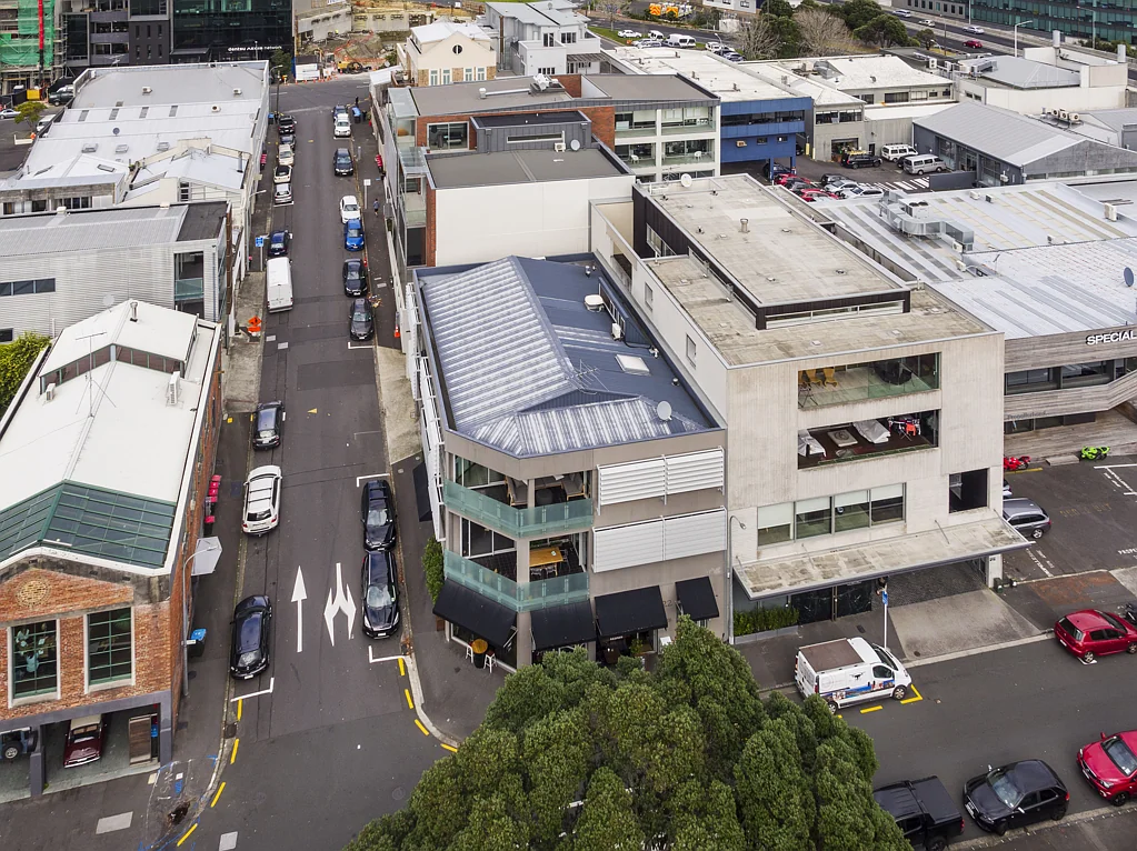 Auckland Central  Corner profile retail space for lease
