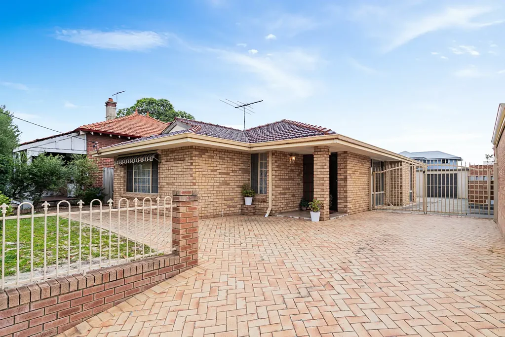 Maylands 3房  Maylands Space & Potential!
