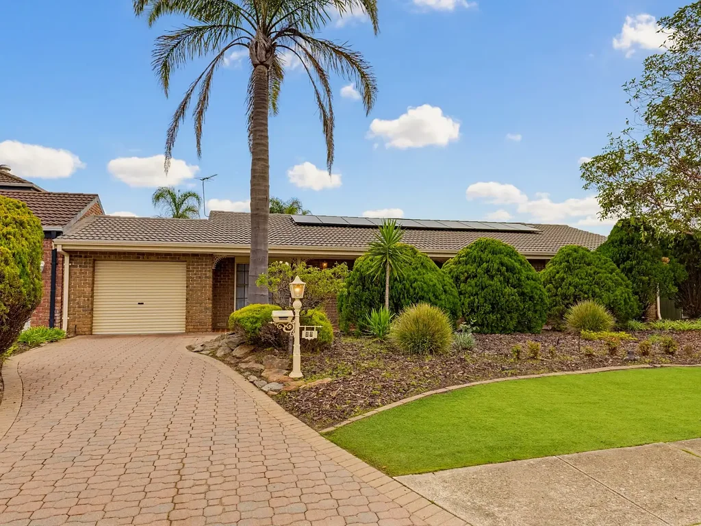 Happy Valley 3房  Spacious Family Living with Poolside Entertaining in a Peaceful Setting